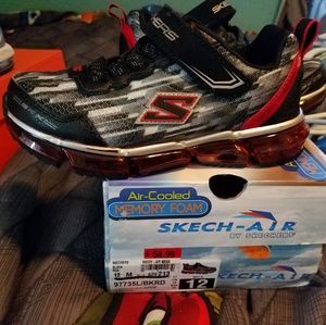 Boys Sketchers Air